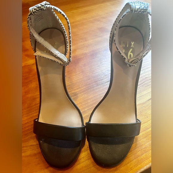 🆕 High heel Sandals - Picture 3 of 8